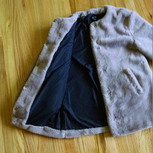 Zara Trf taupe faux fur coat size M - Picture 3 of 7